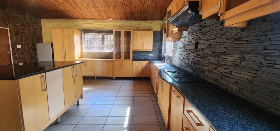 9 Bedroom Property for Sale in Rietfontein A H North West